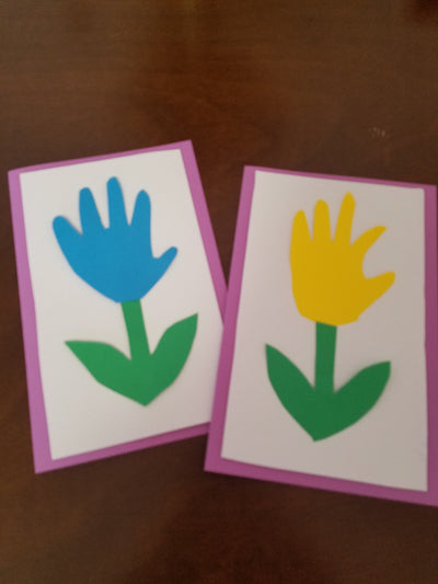 Handprint Flower Cards to Welcome Spring!