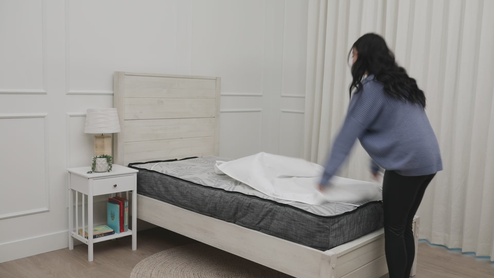 White absorbent accident bedding pad