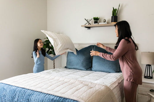 
      A mom and daughter easily put together their Beddy's bedding.
    