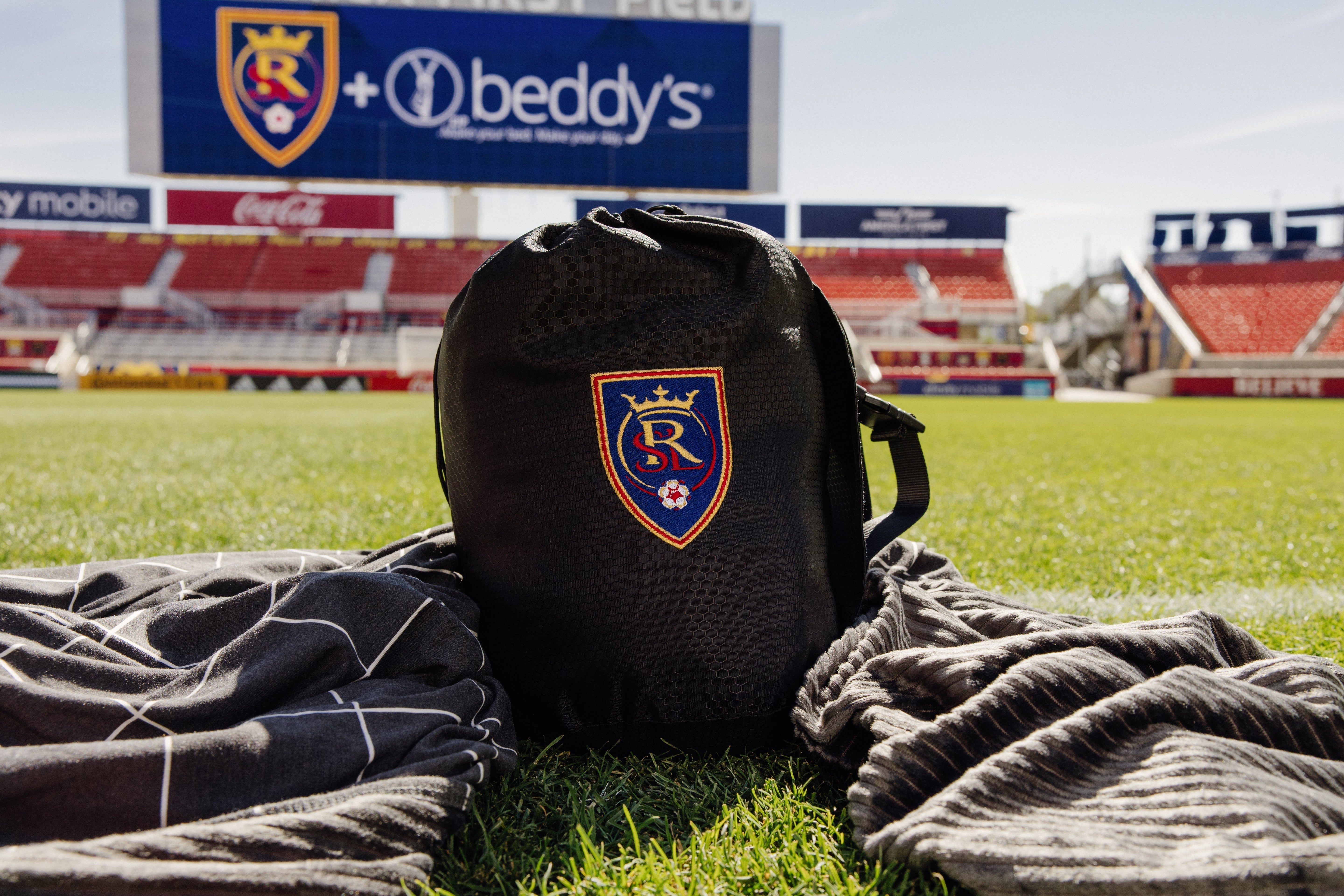 What Are The Best New Employee Welcome Gifts for 2026?