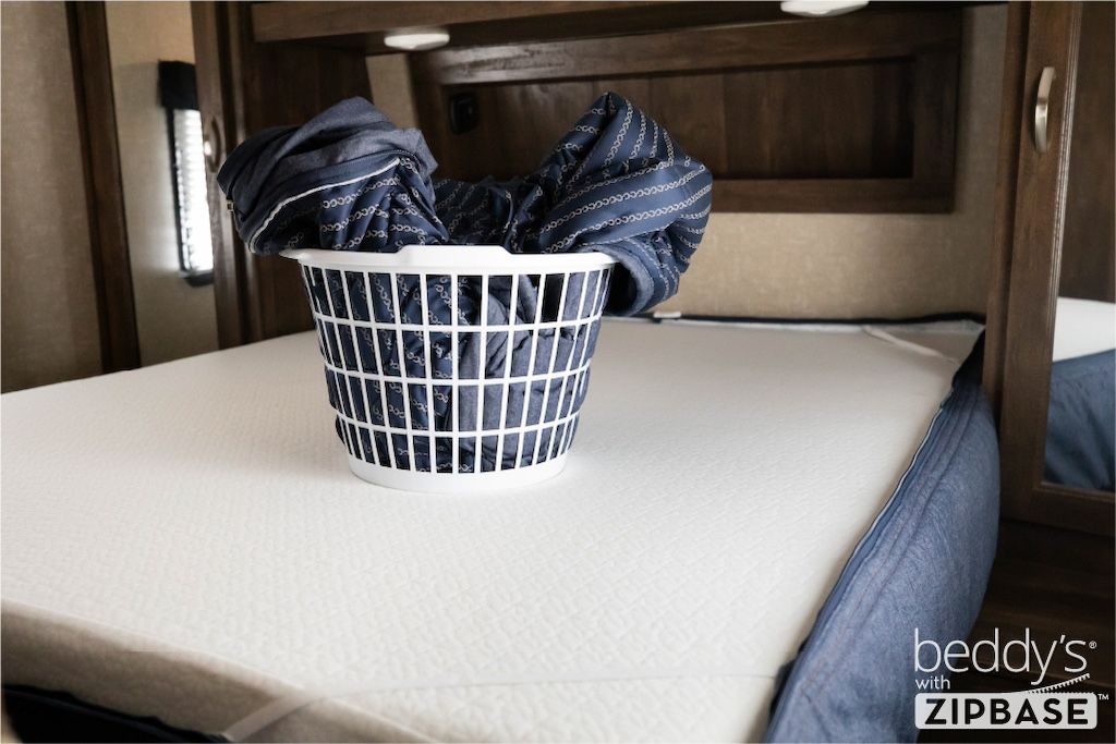 Maverick Denim Zipper Bedding | Beddy's