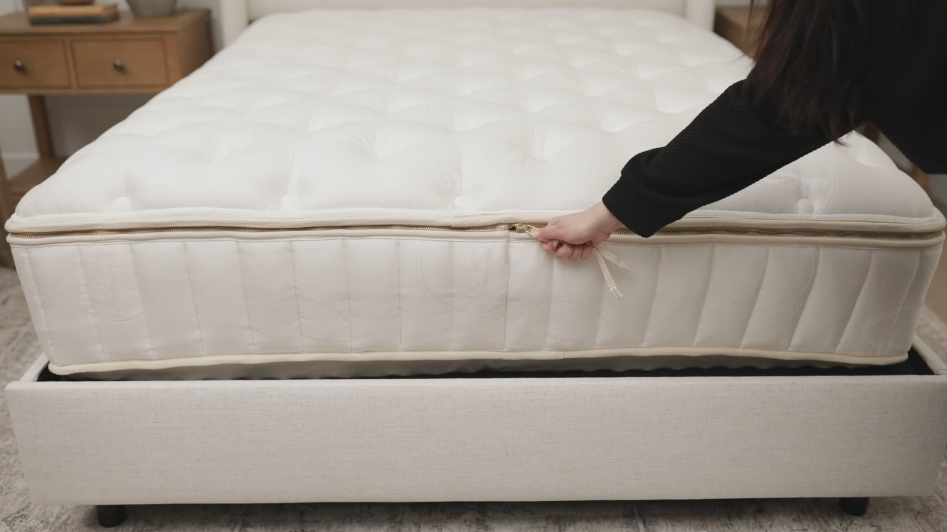A video highlighting a ZipLuxe Dual Comfort Beddy's Mattress and it's unique functionalities like it's completely customizable features.