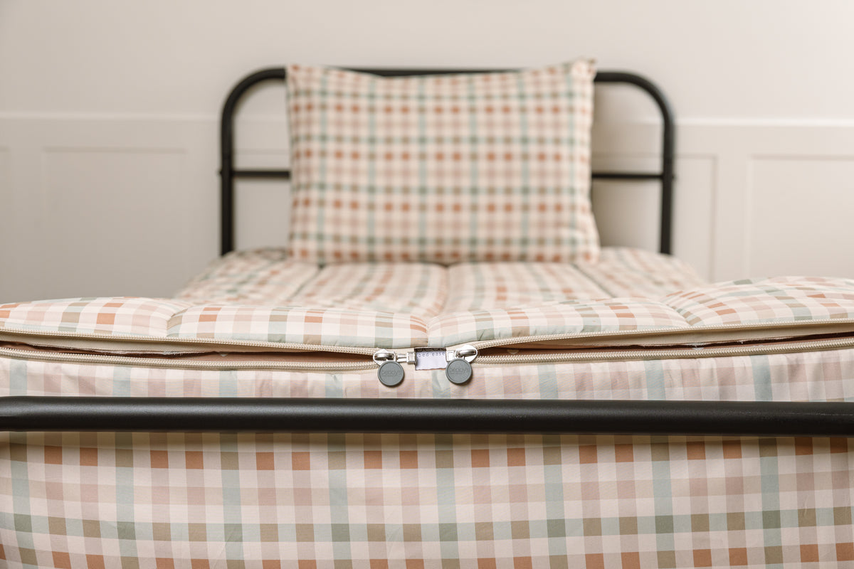 Sweetheart Check Beddy's