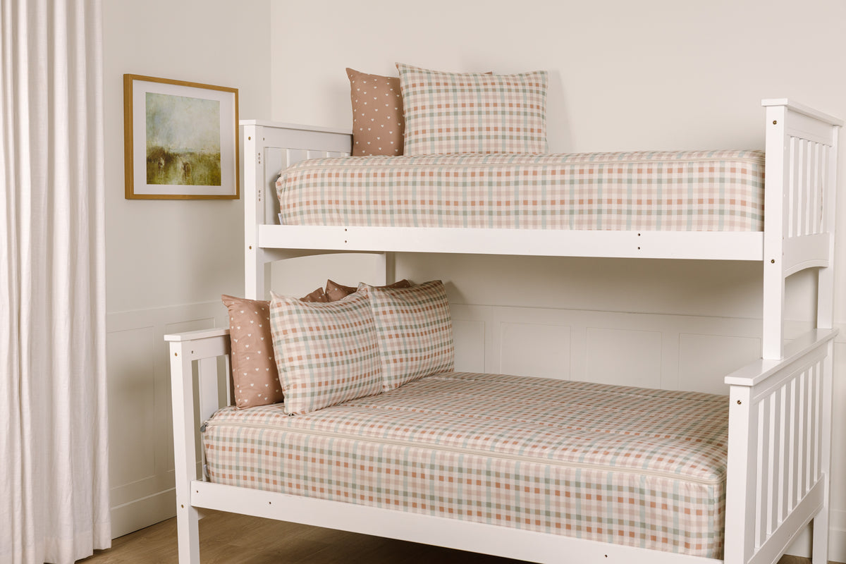 Sweetheart Check Beddy's