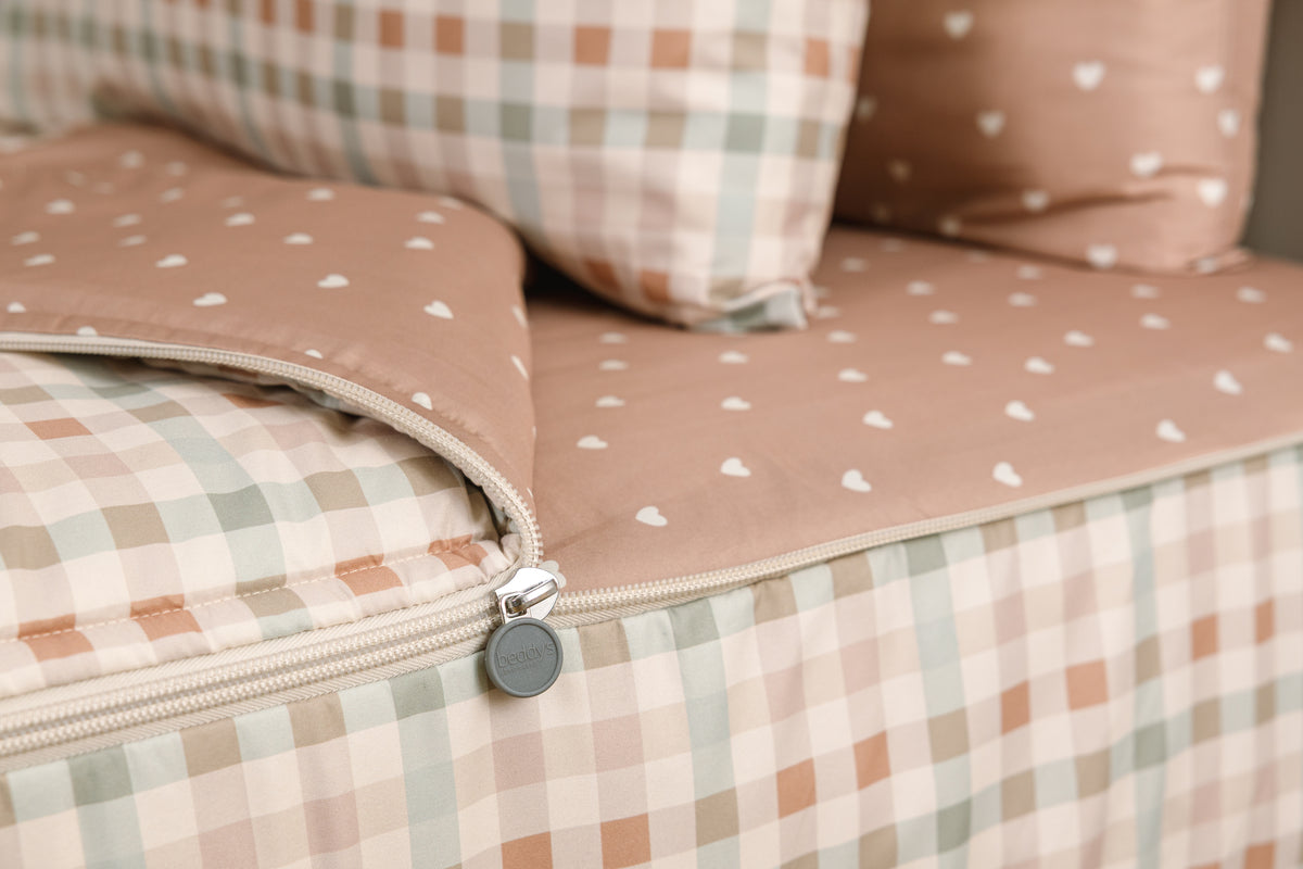 Sweetheart Check Beddy's