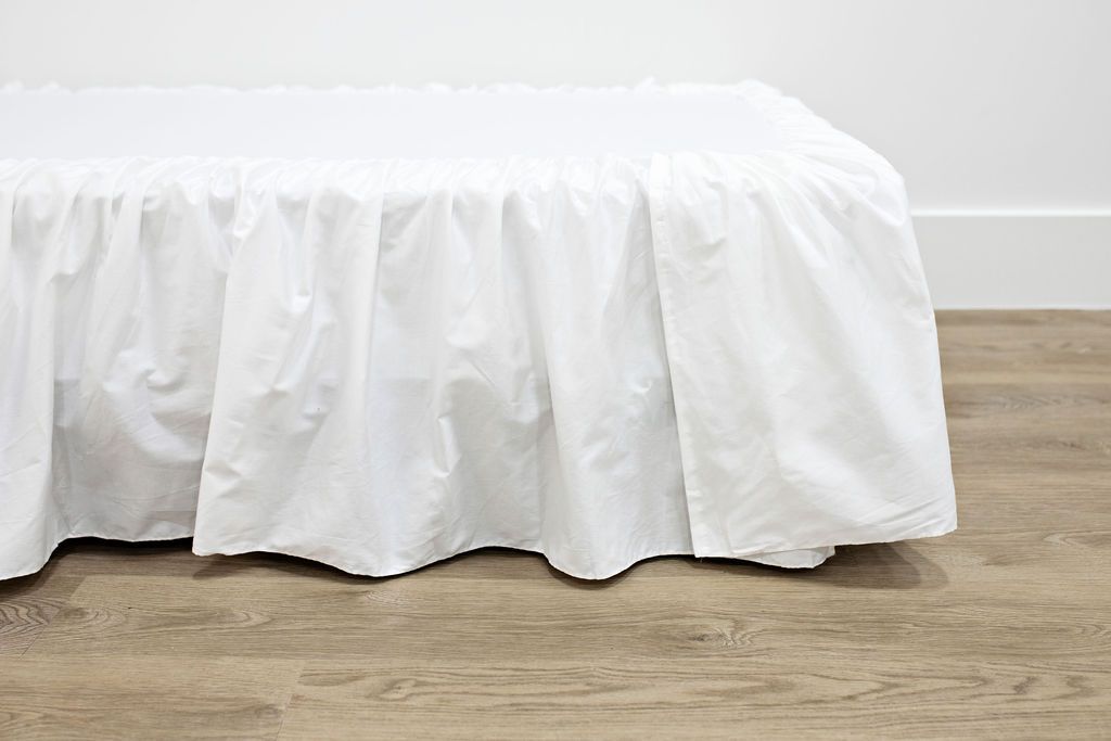 Dixie of all Trades: Stop your mattress and bed skirt from sliding
