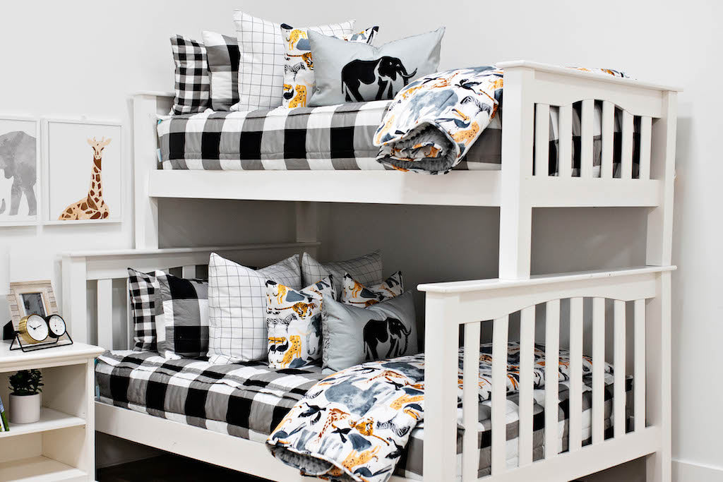 Kennedy Beddy's  Black and white interior, Zipper bedding, White