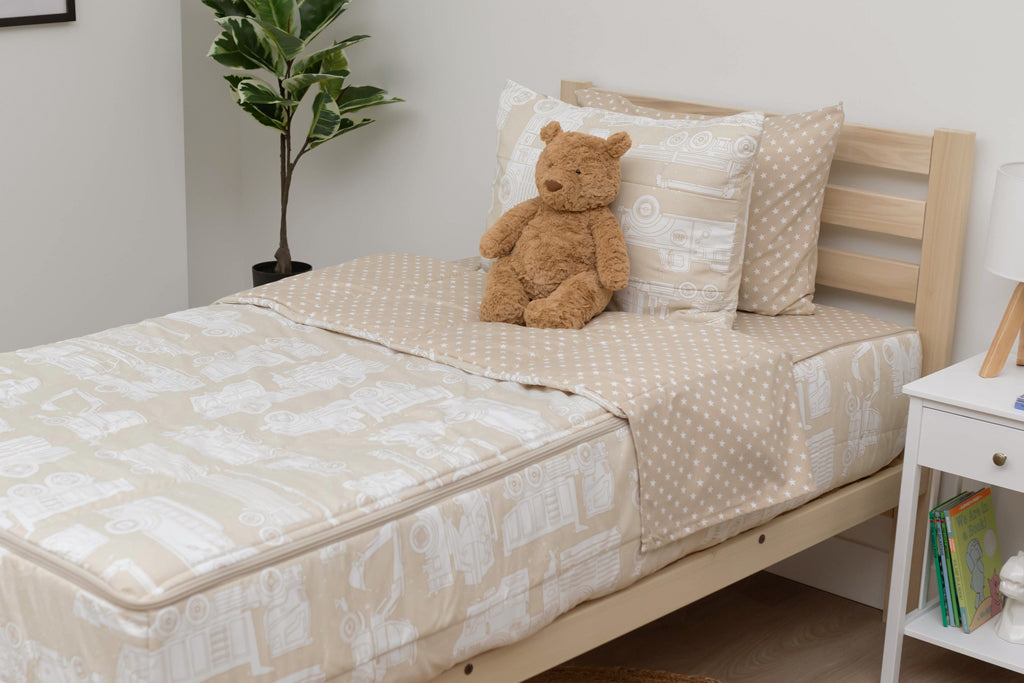 What Size Our Toddler Bed Blankets: Ultimate Guide for Perfect Fit